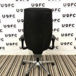UOFC-Giroflex-G64-Managers-Chair-with-360-degree-arms-3